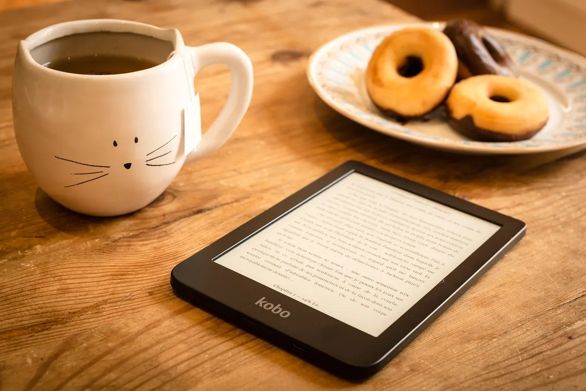 Best Kindle Accessories for a Summer Holiday